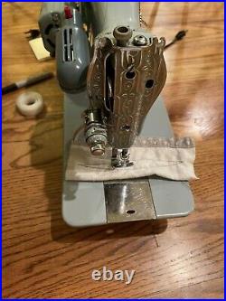 White Leather and Canvas Sewing Machine. Refurbished. 30 Day Guarantee. D3